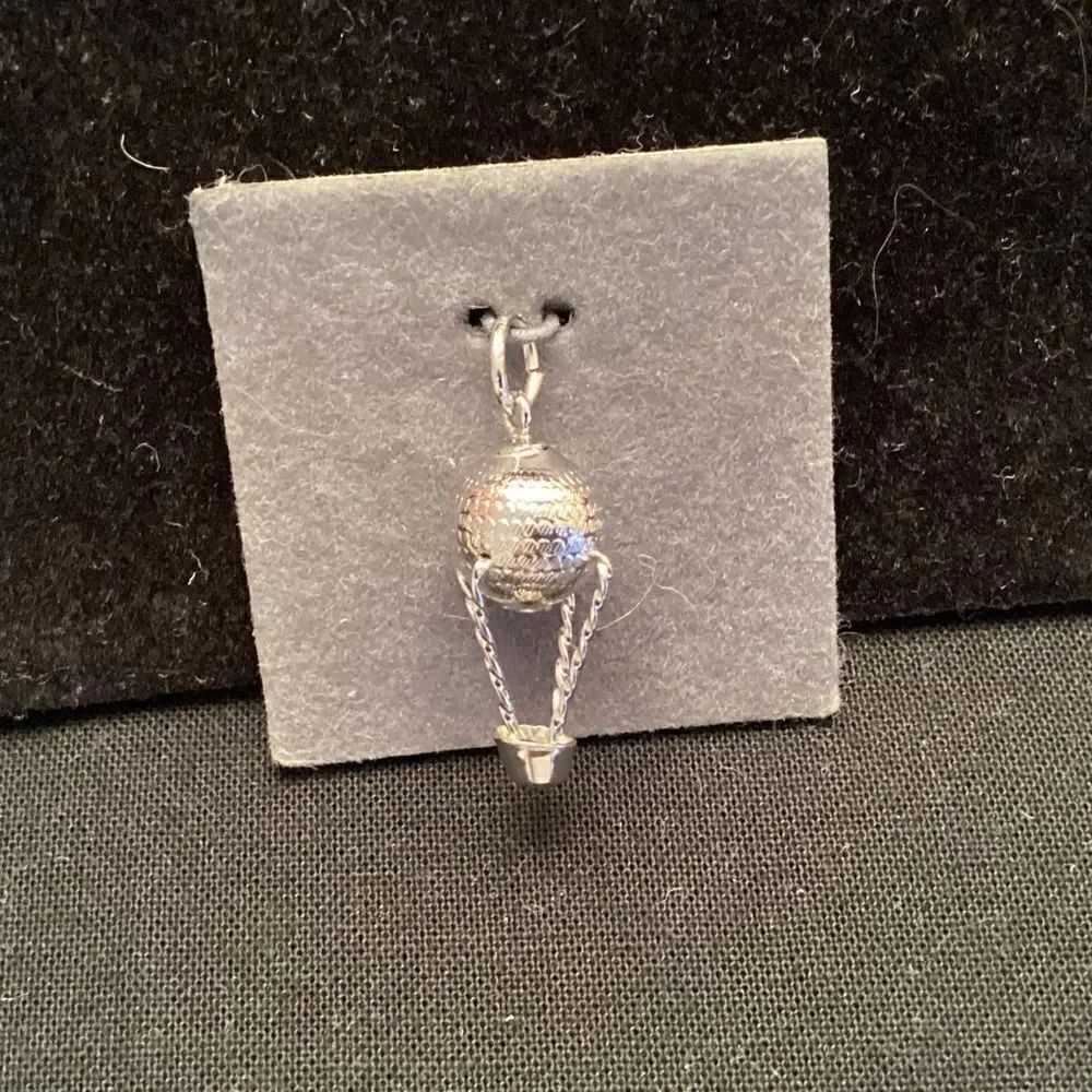 Silvertone Hot Air Balloon Pendant